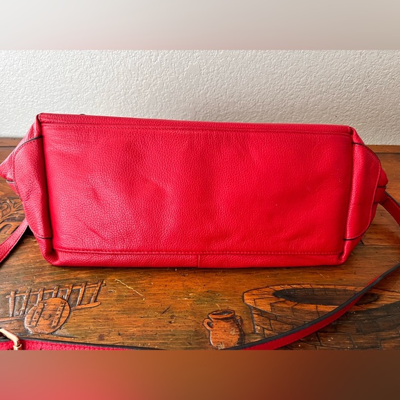 ORA DELPHNE Adele Red Pebble Satchel
BAG. - Picture 6 of 6